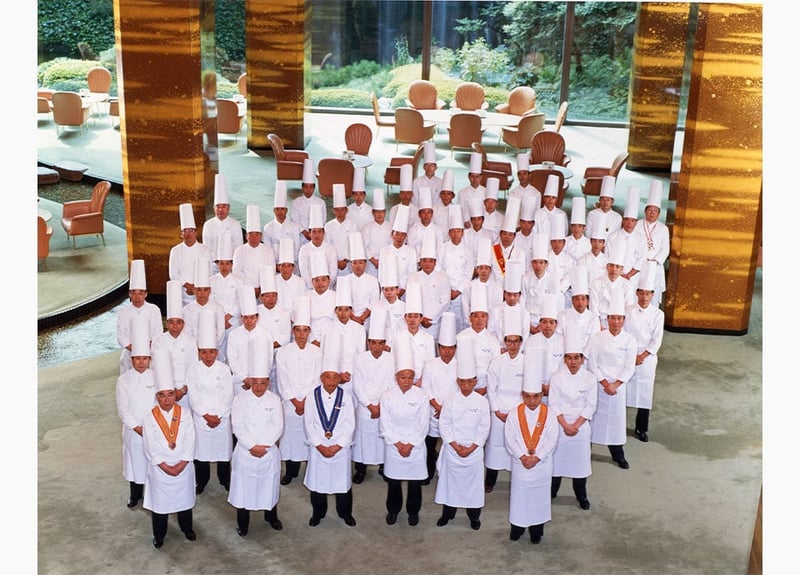 A chef who has undergone overseas training (photo taken in 1995)